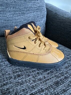 Nike Toddler High Tops KHAKI 7C